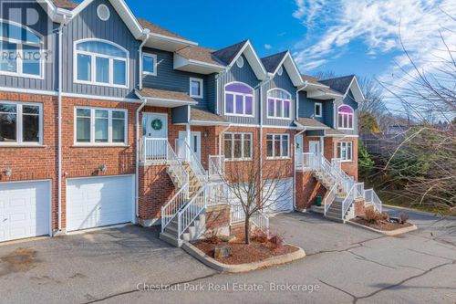 5-37 Silver St, Huntsville, ON, P1H1M2 | Card Image