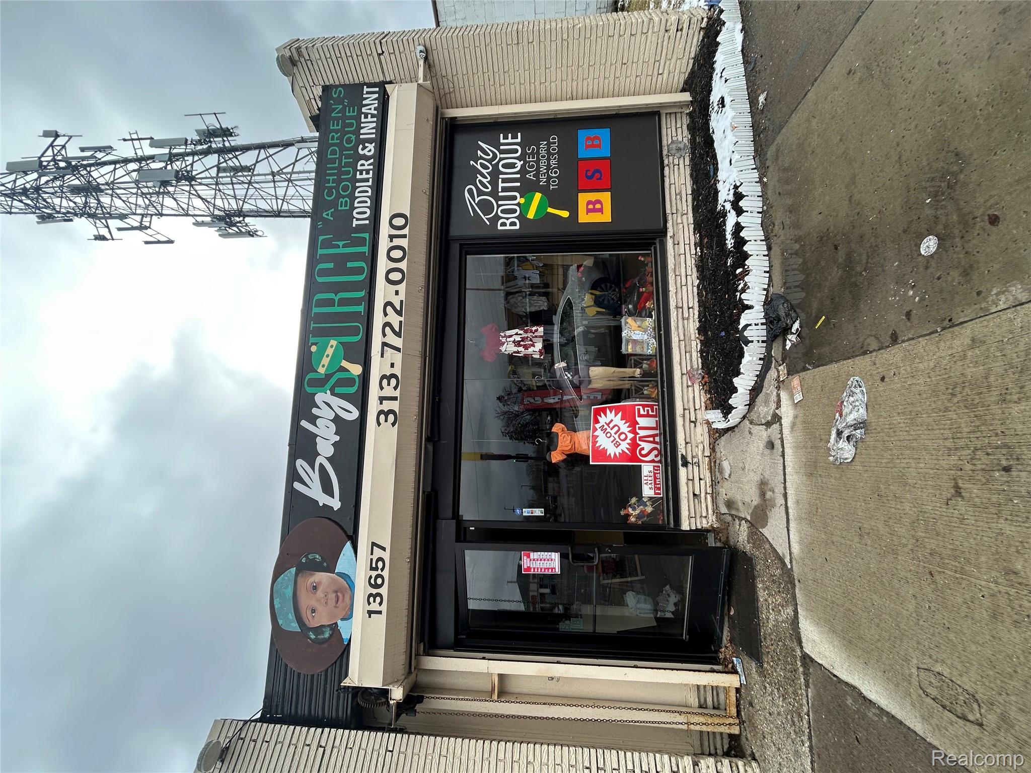 13657 Grand River Ave, Detroit, MI 48227