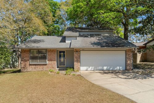 519 Matthew St, Niceville, FL, 32578-2127 | Card Image