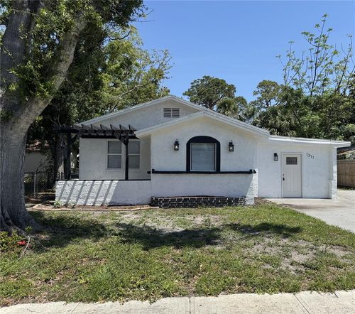 1371 14th St, SARASOTA, FL, 34236-2507 | Card Image