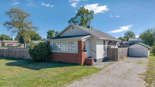 404 N Church St, Fort Branch, IN, 47648-1131 | Card Image