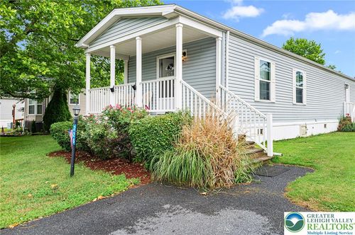 226 Greenbriar Dr S, Bath, PA, 18014-8234 | Card Image