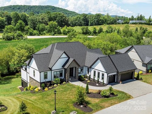 465 Daniel Circle Dr, Mills River, NC, 28759-0115 | Card Image