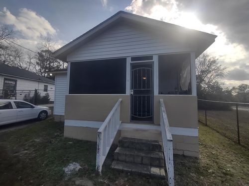 684 Sapp St, Macon, GA, 31204-5943 | Card Image