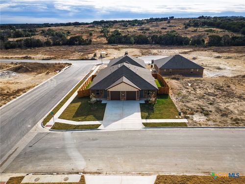 101 Leon Ln, Copperas Cove, TX, 76522-2492 | Card Image