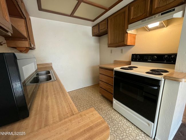 972 Flatcar Ln, Condo with 2 bedrooms, 1 bathrooms and 2 parking in Sparks NV | Image 12