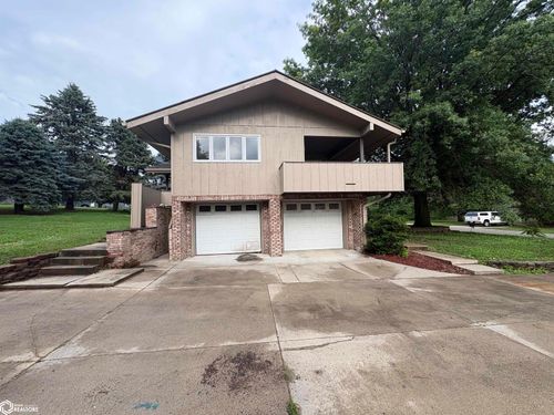 110 Sunnyside Ave, Dumont, IA, 50625-7765 | Card Image