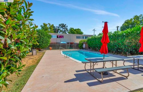 apt-14-1560 Pine St, Concord, CA, 94520-3442 | Card Image