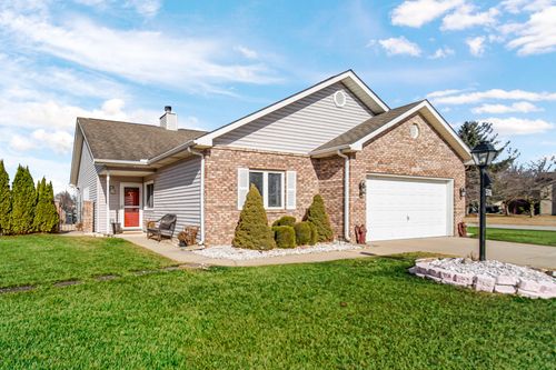 1576 Lilac Ct, Hobart, IN, 46342 | Card Image
