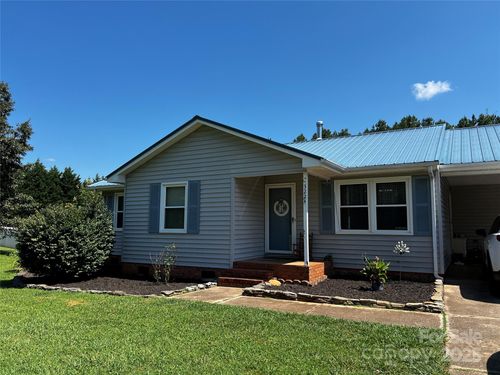 3224 Harmon Rd, Lincolnton, NC, 28092-1776 | Card Image