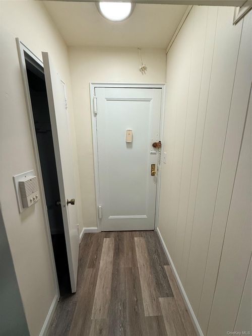 4a-29 Abeel Avenue, Yonkers, NY, 10705 | Card Image