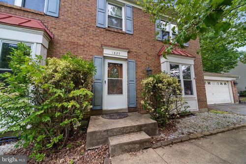 1825 Oak Dr, WALDORF, MD, 20601-4507 | Card Image