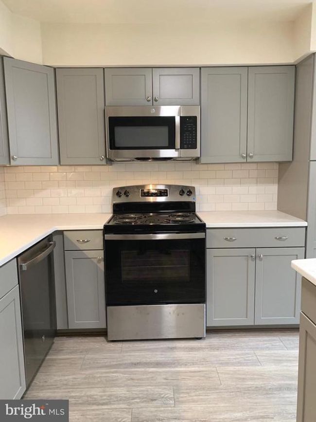 APT-2 - 300 Claiborne Ave, Condo with 2 bedrooms, 1 bathrooms and null parking in FREDERICKSBURG VA | Image 4