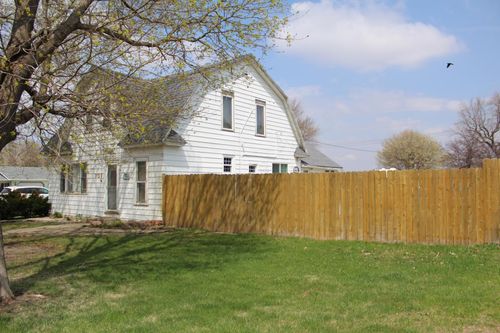 101 E Luverne St, Magnolia, MN, 56158-2007 | Card Image