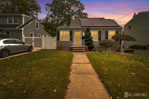 34 Chase Ave, Avenel, NJ, 07001-1428 | Card Image