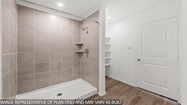 21738 Southern Valley Ln, House other with 4 bedrooms, 2 bathrooms and 2 parking in New Caney TX | Image 8