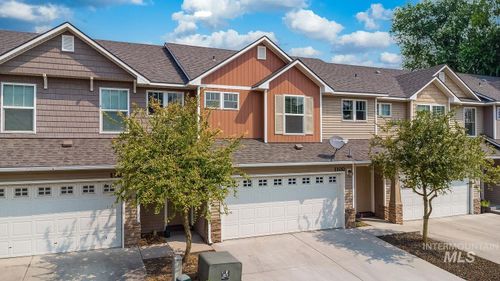 1100 S Barberry Pl, Nampa, ID, 83686-6090 | Card Image