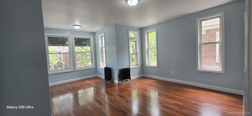 2-33-30 89th St, Jackson Heights, NY, 11372-1665 | Card Image