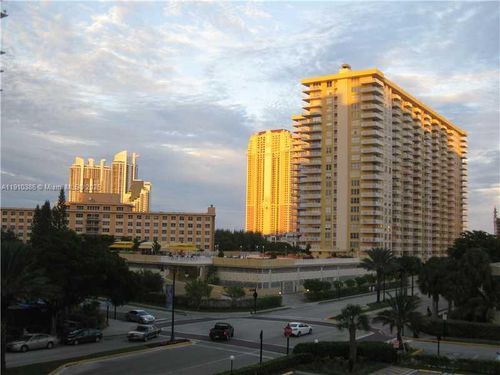 apt-320-231 174th St, Sunny Isles Beach, FL, 33160-3315 | Card Image
