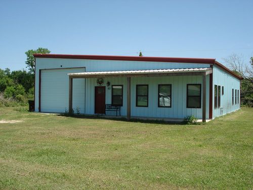 83 Elizabeth Dr, Bay City, TX, 77414-9319 | Card Image