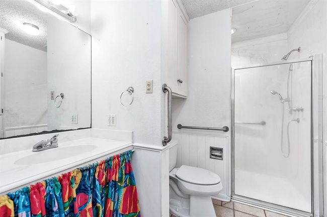 49 Robin Dr, House other with 3 bedrooms, 2 bathrooms and 2 parking in Alvin TX | Image 22