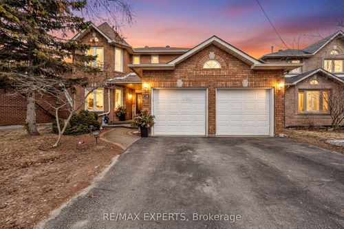 28 Bishop Dr, Barrie, ON, L4N6Y5 | Card Image