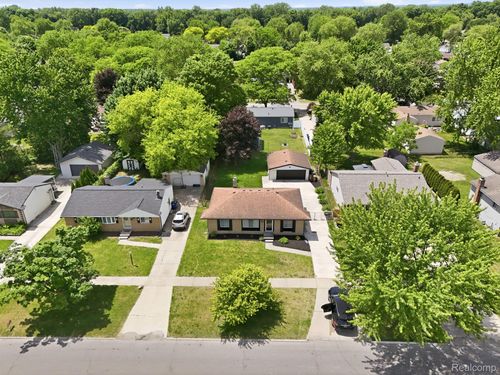 1260 S John Hix St, Westland, MI, 48186-3741 | Card Image