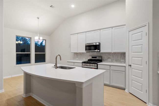 1081 Westfork Dr, House other with 5 bedrooms, 3 bathrooms and 3 parking in Sealy TX | Image 14