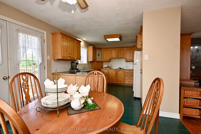 1932 Gore Line, House other with 4 bedrooms, 2 bathrooms and 4 parking in Westmeath ON | Image 7