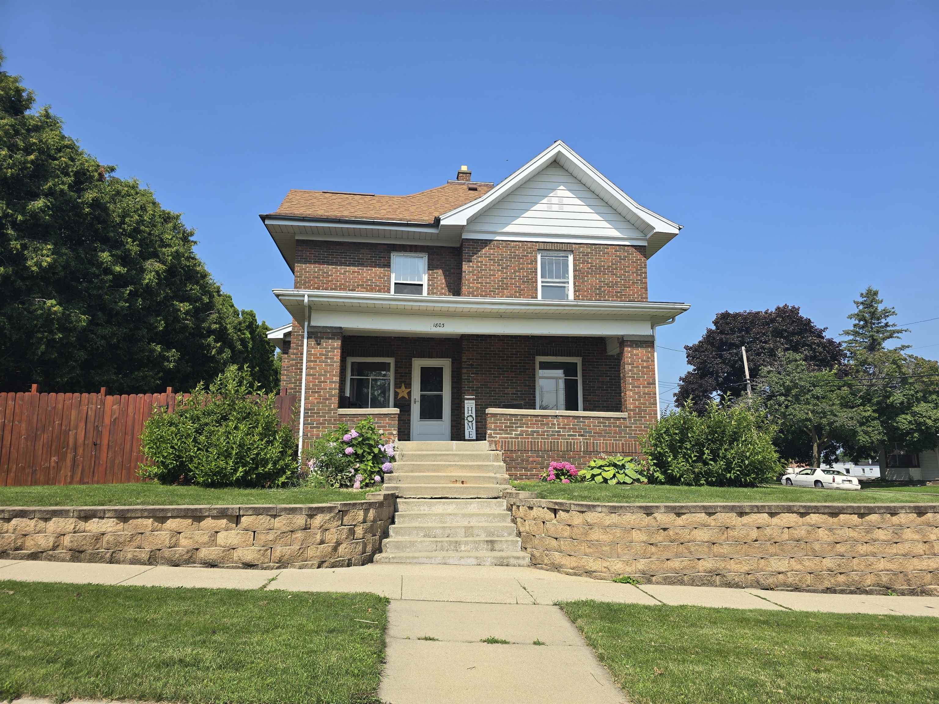 16th Ave, Monroe, WI 53566