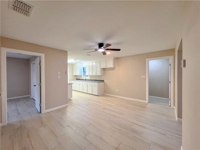 201 Monterrey St, House other with 4 bedrooms, 2 bathrooms and null parking in Alice TX | Image 6