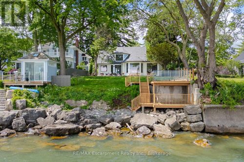 21 2nd St, Oakville, ON, L6J3T1 | Card Image