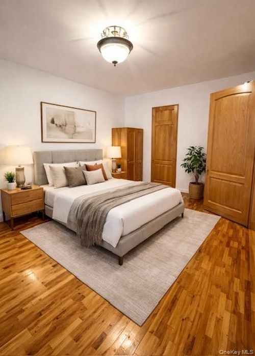 1g-3315 81st Street, New York, NY, 11372 | Card Image