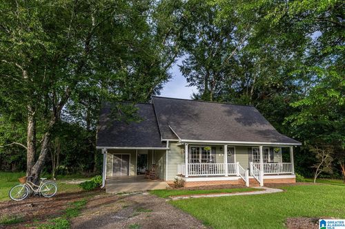 894 Highland Ave, WADLEY, AL, 36276-3100 | Card Image