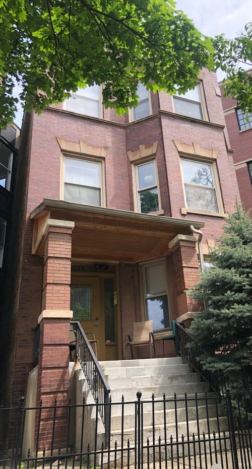 2-866 Buckingham Pl, Chicago, IL, 60657-6733 | Card Image