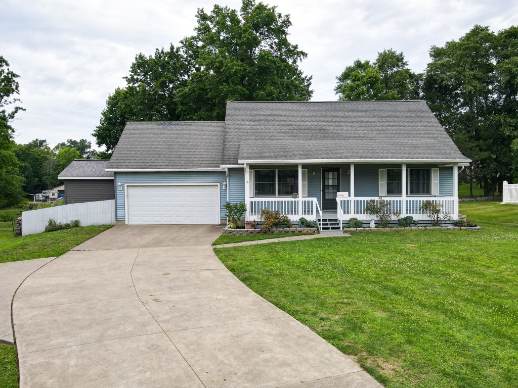 Lake Rd, Erie, PA 16511