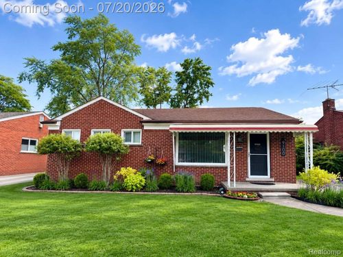 9100 Brentwood St, Livonia, MI, 48150-4082 | Card Image