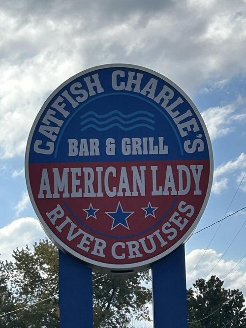 1630 E 16th Street Ext, DUBUQUE, IA, 52001-2306 | Card Image