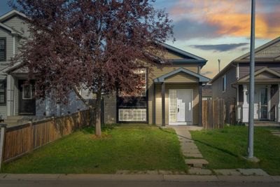 72 Martinvalley Cres Ne, House detached with 3 bedrooms, 2 bathrooms and 2 parking in Calgary AB | Image 1