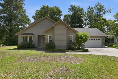 216 Lord Granville Dr, Morehead City, NC, 28557-8955 | Card Image