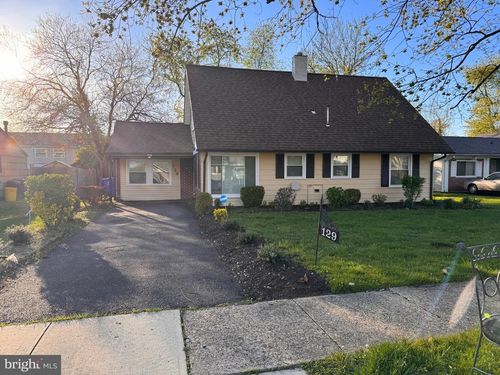 129 Pheasant Ln, Willingboro, NJ, 08046-2734 | Card Image