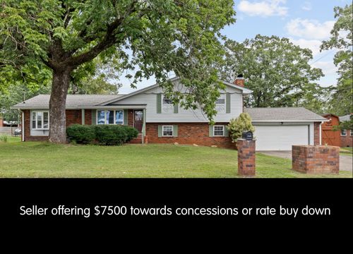 52 S Glade Rd, Fort Oglethorpe, GA, 30742-3924 | Card Image