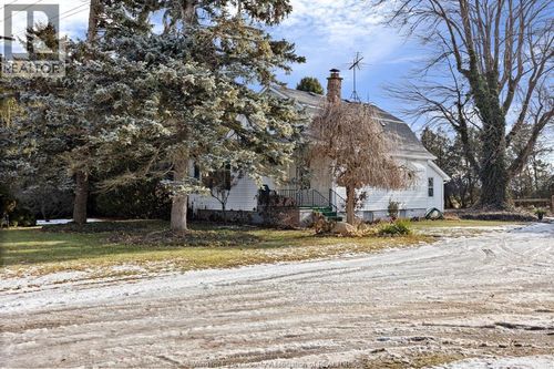 424 County Rd 14 E, Cottam, ON, N0R1B0 | Card Image