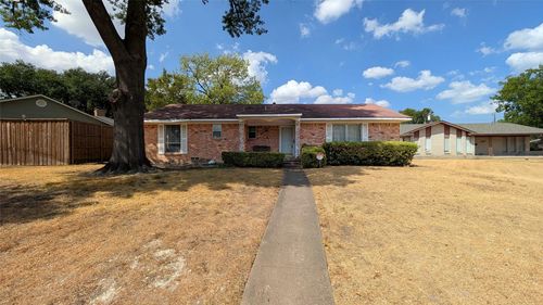 1453 Brook Valley Place, Dallas, TX, 75232 | Card Image