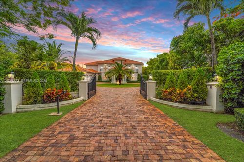 11111 Sw 77th Ave, Pinecrest, FL, 33156-3710 | Card Image