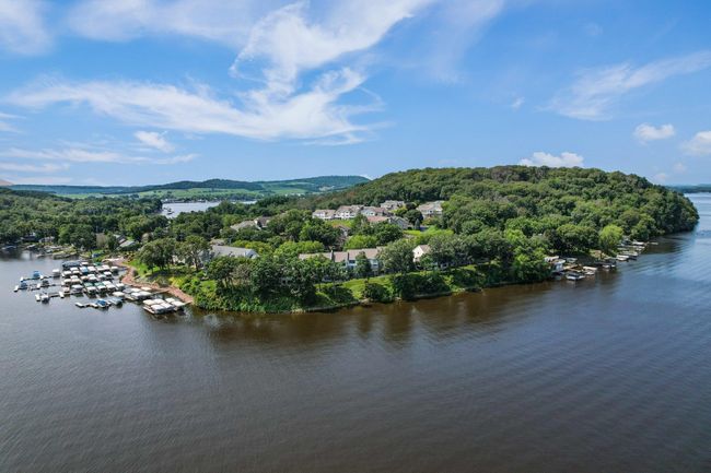 N2802 Summerville Park Road, Condo with 3 bedrooms, 4 bathrooms and null parking in LODI WI | Image 61