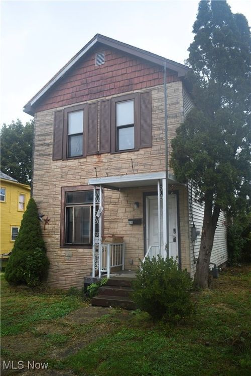 616 Pine St, Steubenville, OH, 43952-2635 | Card Image