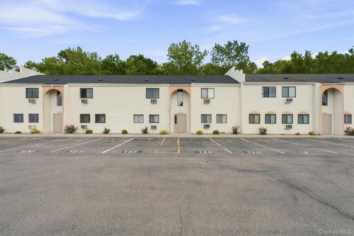 b-21 Scarborough Ln, Wappingers Falls, NY, 12590-5141 | Card Image