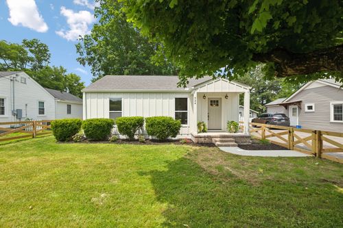 424 Green Acres Dr, Franklin, TN, 37064-3712 | Card Image