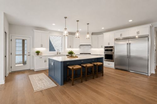 16900 59th Ave N, Plymouth, MN, 55446-3923 | Card Image